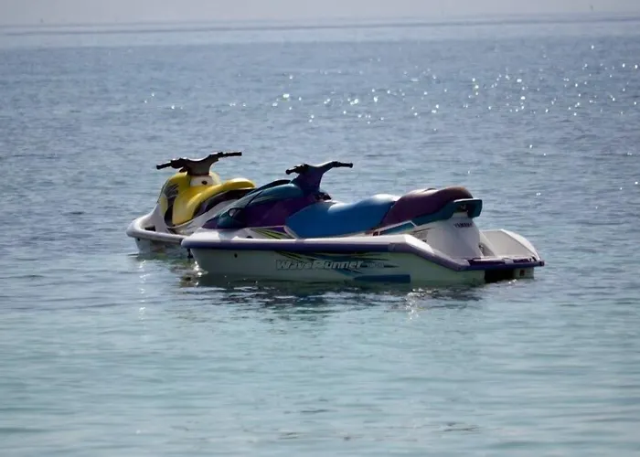 Mangodlong Rock Cebu Stadt
