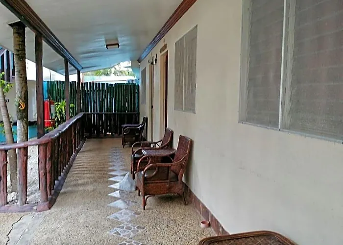 Mangodlong Rock Hotel